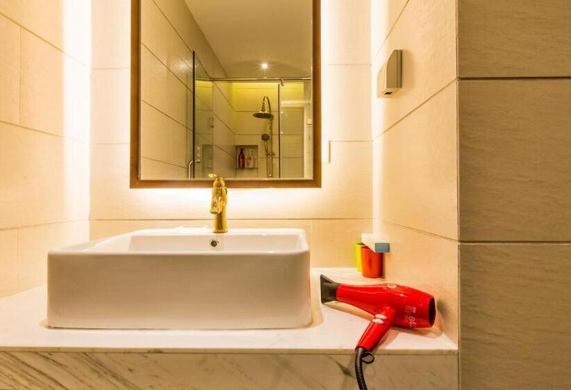 Стандартный Номер Кровать Кинг, Kaiyue Hotel Zhongshan Road St Michael S Cathedral And Zhanqiao Pier Qingdao