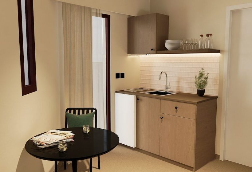 סטודיו סטנדרט עם מרפסת, Aristea