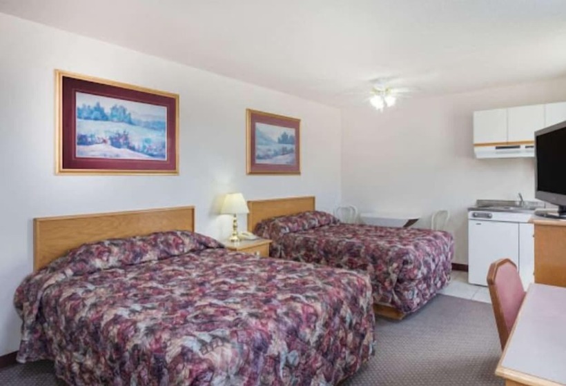 חדר סטנדרט שתי מיטות זוגיות, Almada Inn