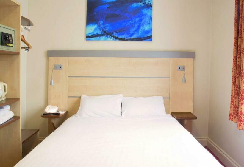 Номер Стандарт, Comfort Inn Victoria