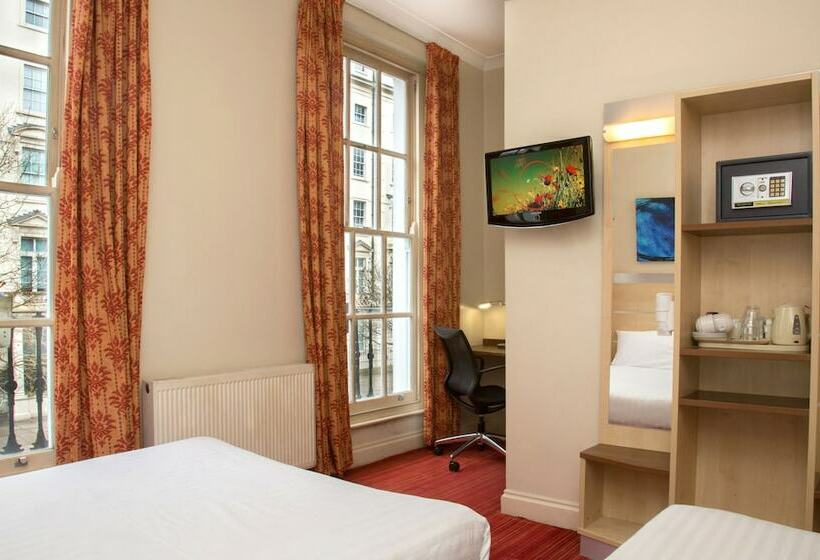 Номер Стандарт, Comfort Inn Victoria