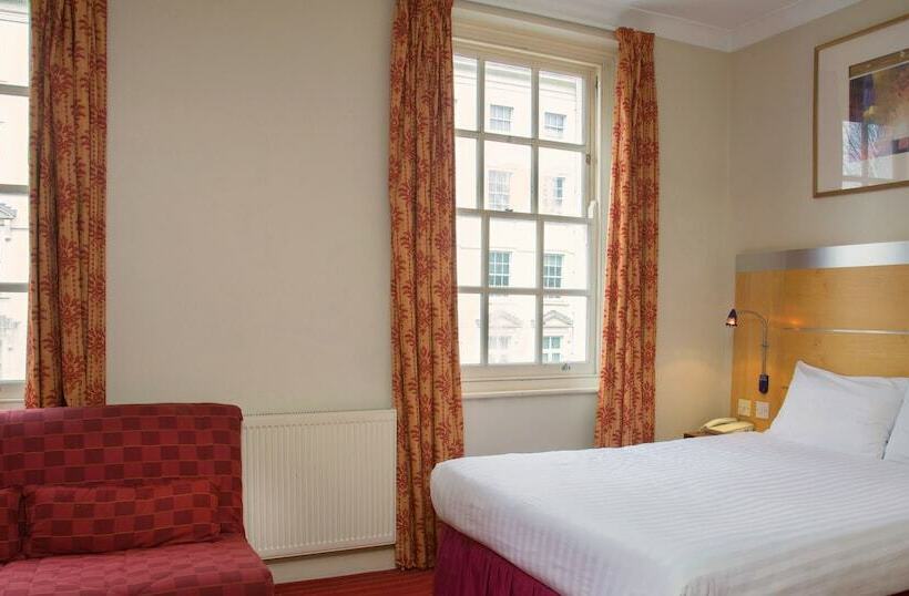 Номер Стандарт Трехместный, Comfort Inn Victoria