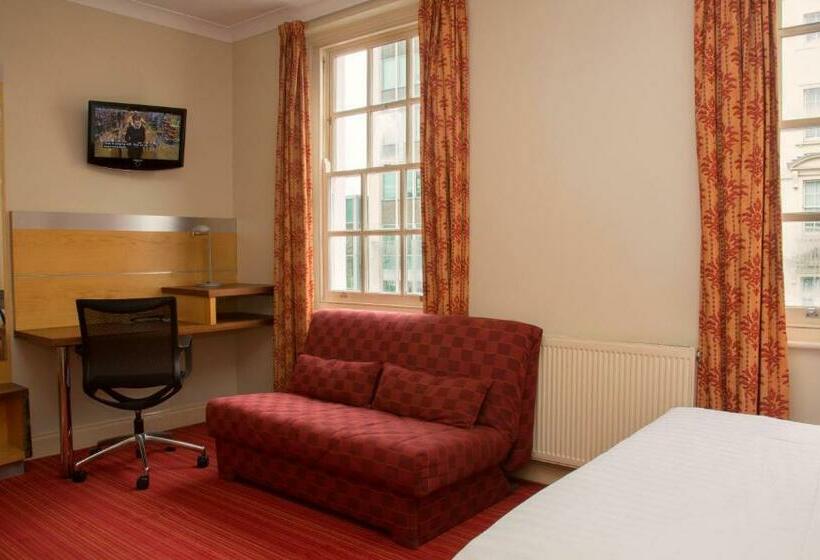 Четырехместный Номер Стандарт, Comfort Inn Victoria