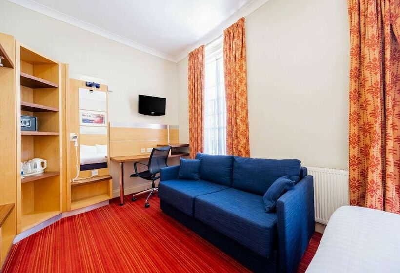 Четырехместный Номер Стандарт, Comfort Inn Victoria