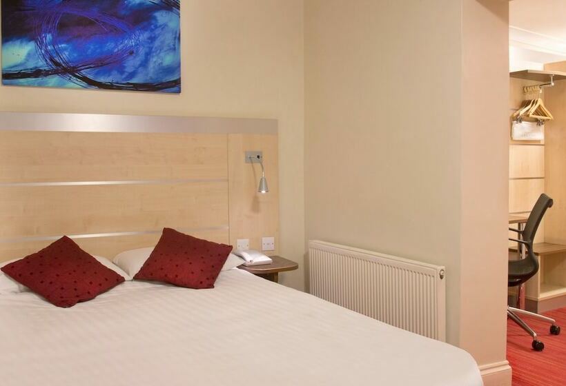 Четырехместный Номер Стандарт, Comfort Inn Victoria