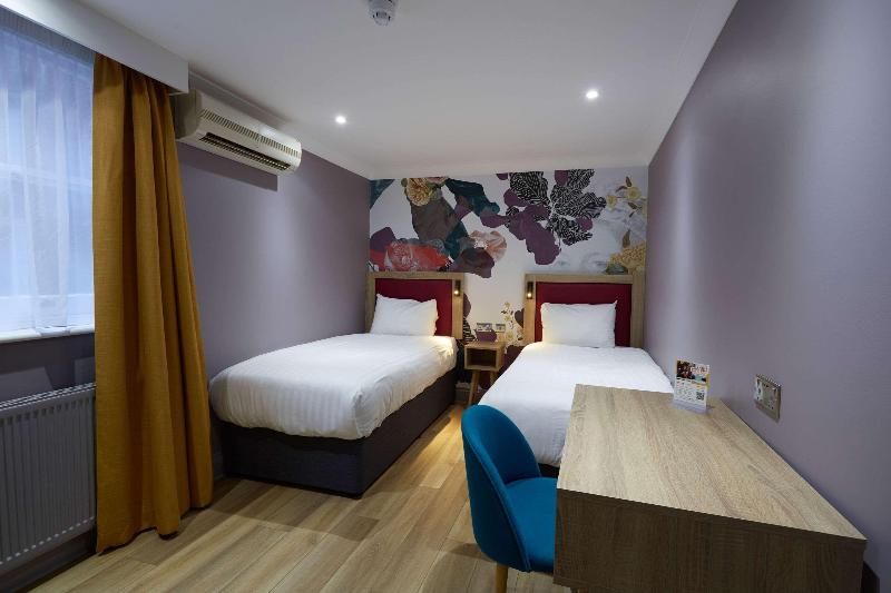 Номер Стандарт, Comfort Inn Victoria