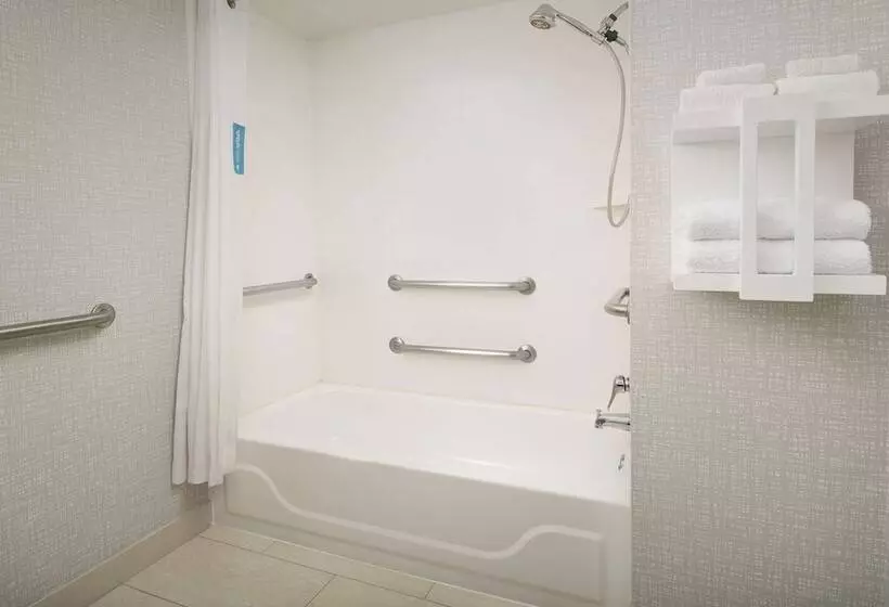 身障者適用スタンダードルーム, Hampton Inn College Park