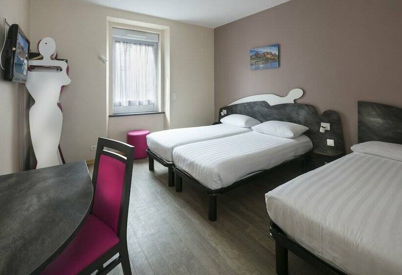 חדר קומפורט לשלושה, L'esterel