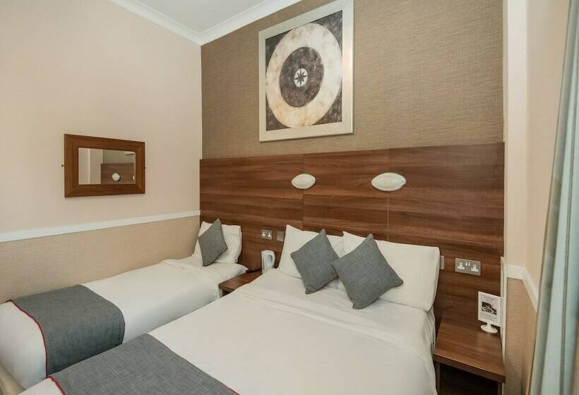 标准三人间, Huttons Hotel, Victoria London