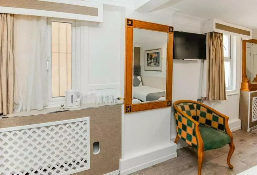 اتاق استاندارد چهار تخته, Huttons Hotel, Victoria London
