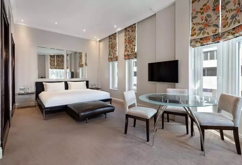 ジュニアスイート, Radisson Blu Hotel, London Euston Square   Formerly Grafton
