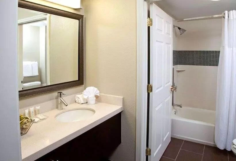 سوییت, Sonesta Es Suites Toronto Markham