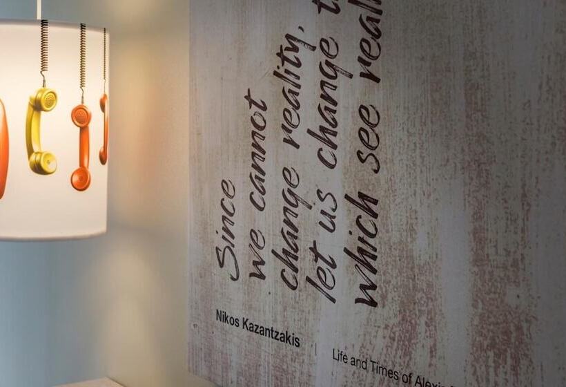 חדר סטנדרט נוף לגינה, The Grove Seaside