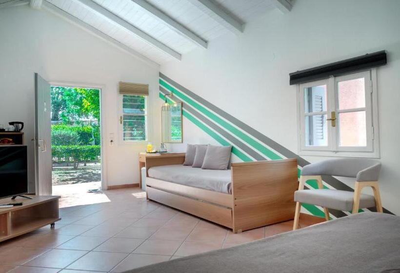 בונגלו סטנדרט עם נוף לגינה, The Grove Seaside