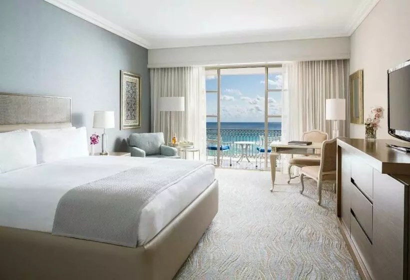 キングサイズベッドのクラブルーム, Kempinski Cancun