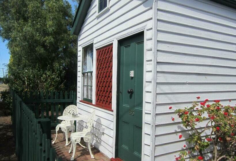 小室, Sorell Barracks