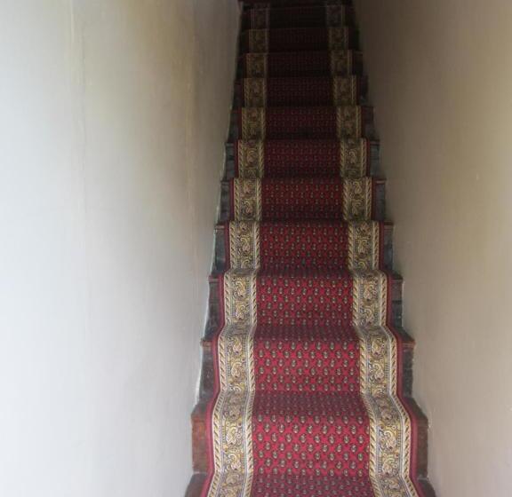 带特大床的标准间, Sorell Barracks