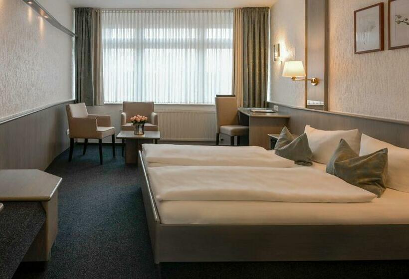 标准间, Am Wasserfall