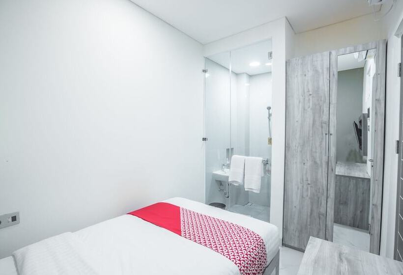 Single Deluxe Room, Super Oyo 1487 Residence Khoe