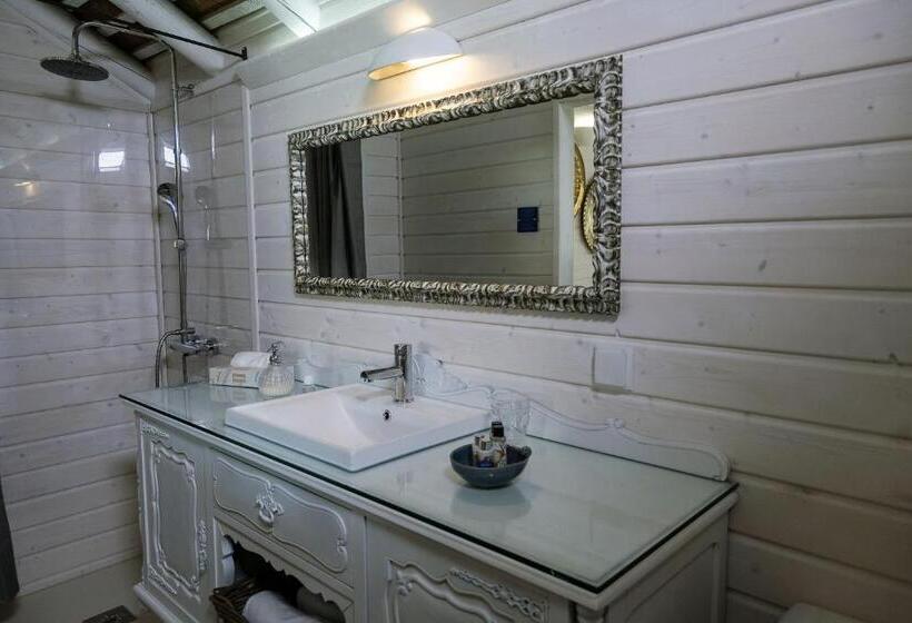 适合残疾人使用的标准间, Kochab Comporta