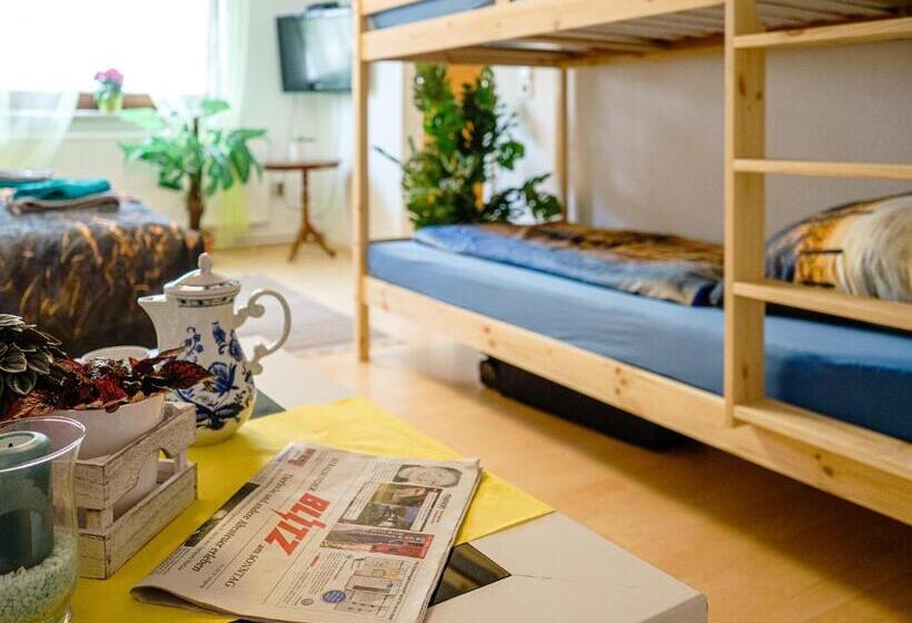 Семейный Номер, Nordstern Restaurant & Pension