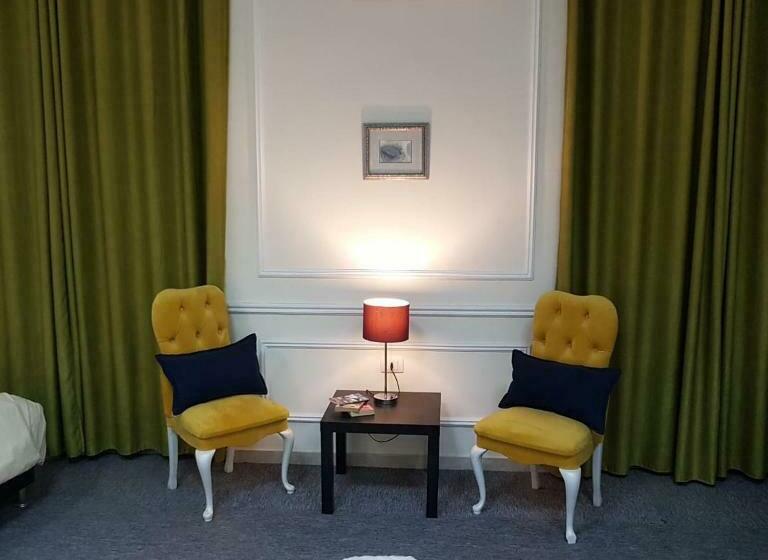 اتاق استاندارد چهارنفره با بالکن, City Citadel Hotel,amman