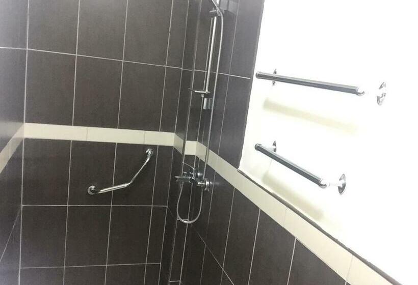 Standard Triple Room, City Citadel Hotel,amman