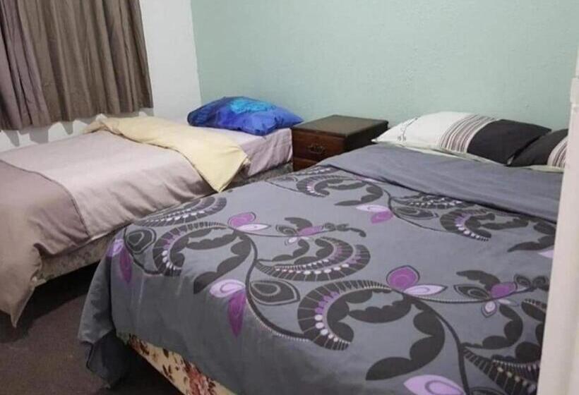 バス共有のスタンダードルーム, Mount Maunganui House