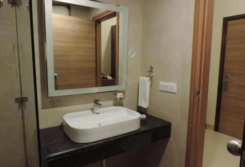 اتاق استاندارد با تخت بزرگ, Justa Mukteshwar Retreat & Spa