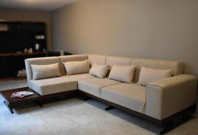 标准间, Capital O Hotel Diez