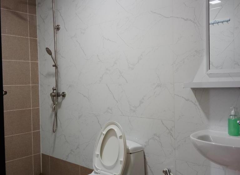 חדר משפחתי דלוקס, Towermas