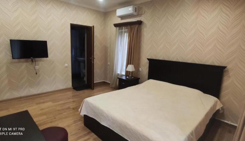 غرفة ديلوكس مزودة بشرفة, Ruzan