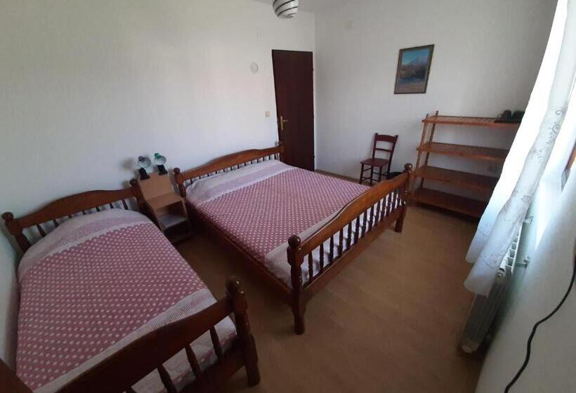 اتاق خانوادگی, Sobe Ozrenka