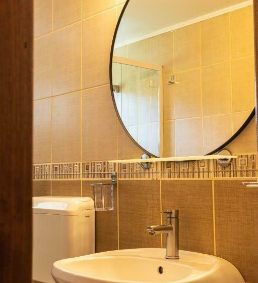 Quarto Triplo Estandar, Pensiunea Lin Cota 1000