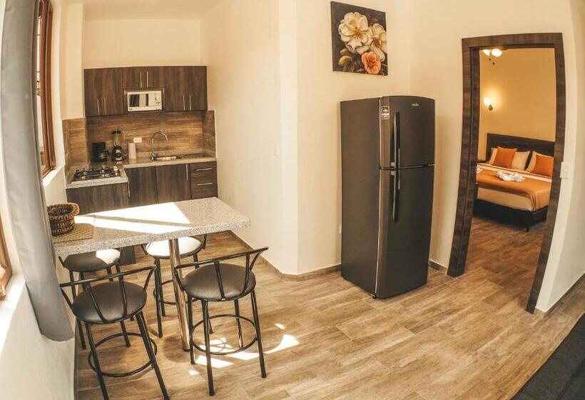 Deluxe Suite King Bed, Toucan Platinum Suites Apart