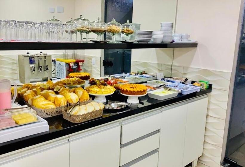 اتاق استاندارد, Quintino