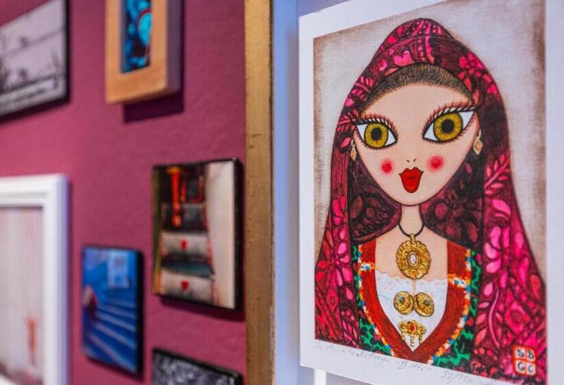 标准工作室带阳台, Assajè Guestroom