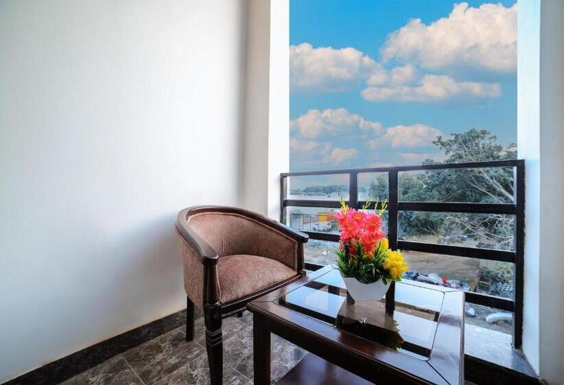 Номер Superior, Grand Regency   Delhi Airport