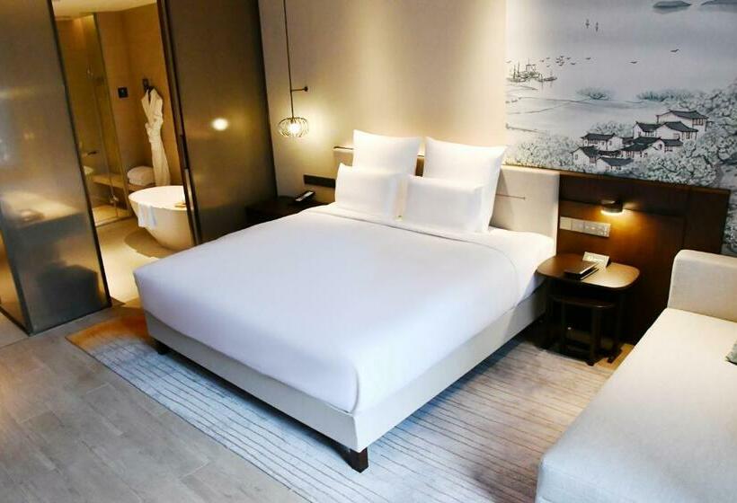 キングサイズベッドのエクゼクティブルーム, Pullman Yueyang