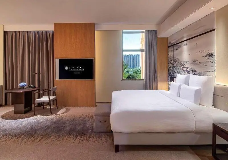 Pokój Deluxe Łóżko King Size, Pullman Yueyang