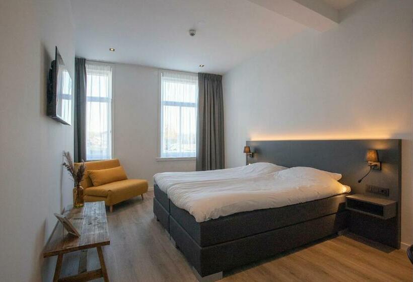 اتاق استاندارد با تخت بزرگ, Tholen