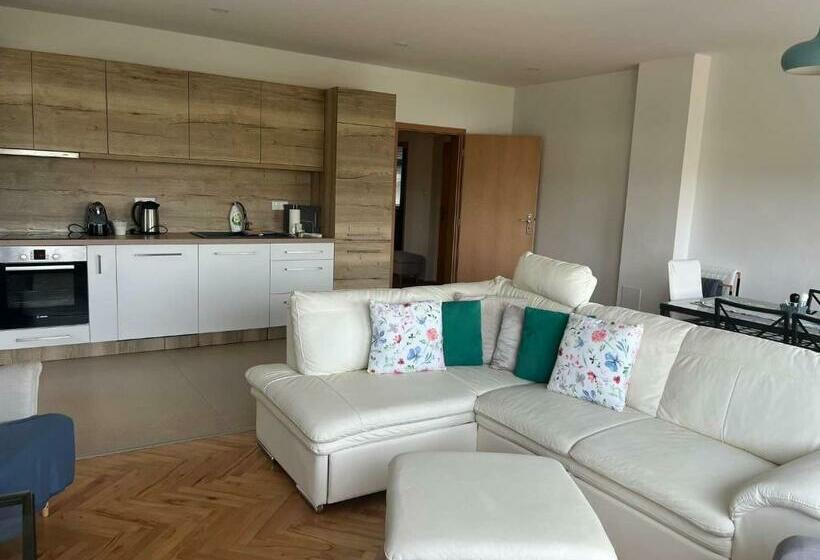 Suite with lake view, Penzion Kozí Horka U Brněnské Přehrady