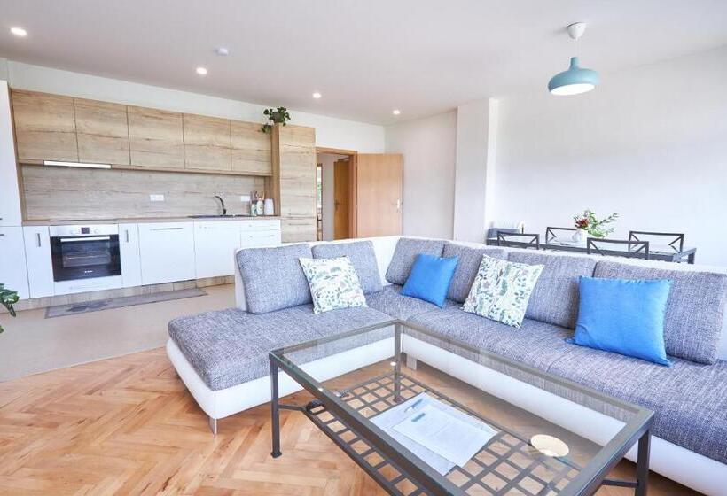 Suite with lake view, Penzion Kozí Horka U Brněnské Přehrady