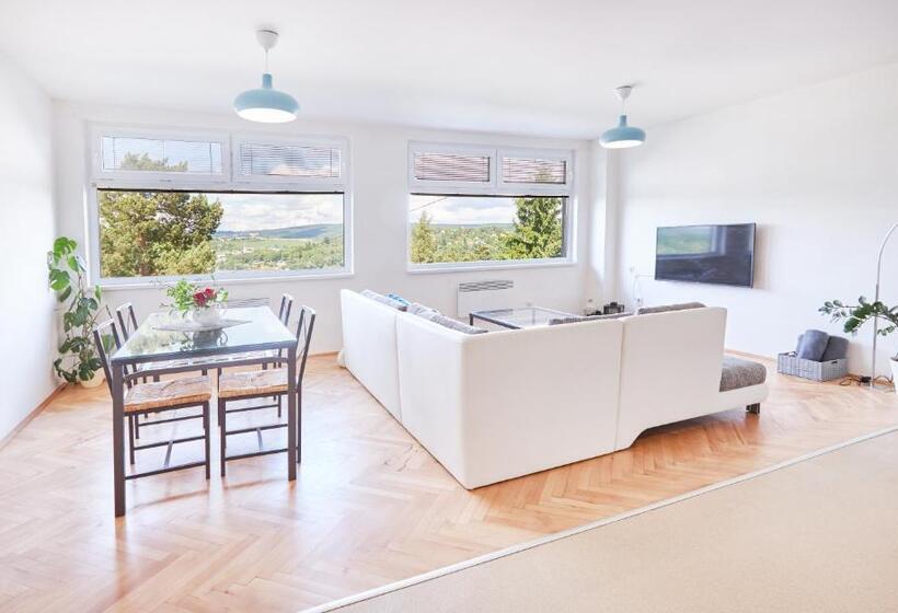 Suite with lake view, Penzion Kozí Horka U Brněnské Přehrady