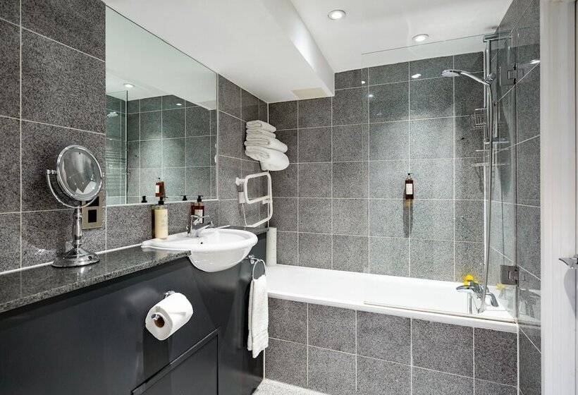 스탠다드 스튜디오, 196 Bishopsgate