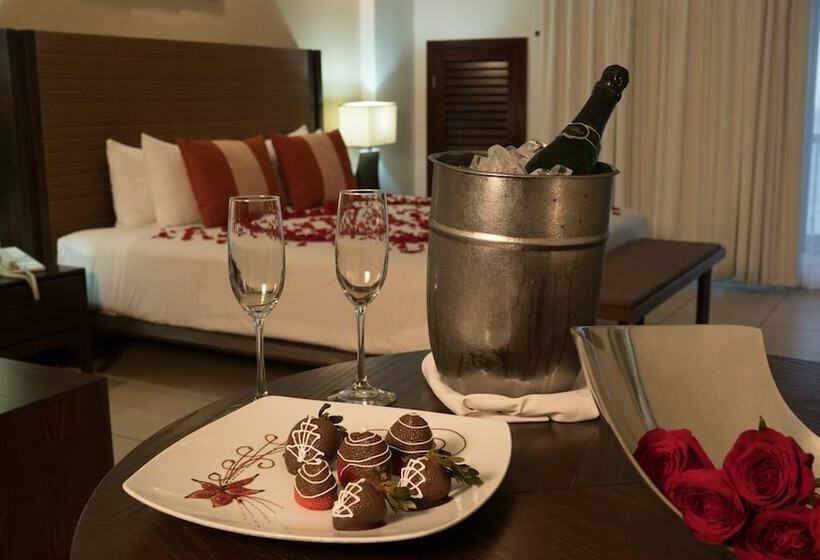 Tengerre Néző Deluxe Szoba, Costa Sur Resort & Spa