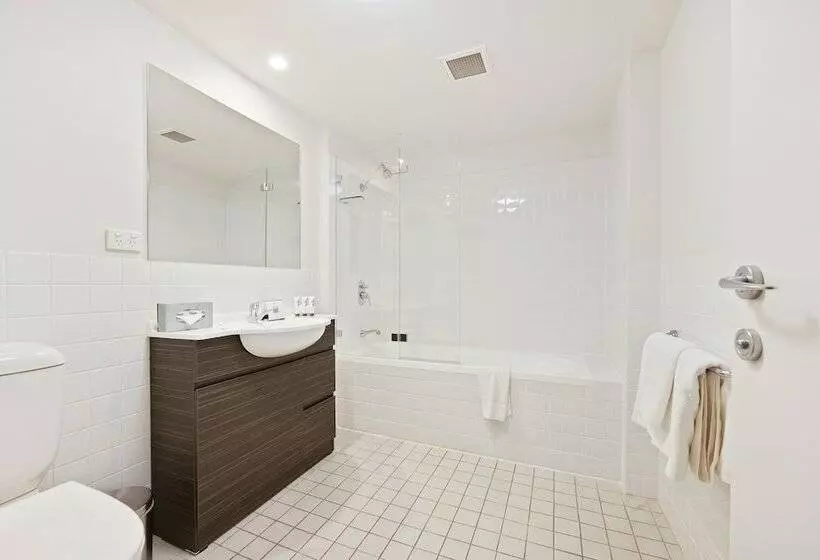 آپارتمان 2 خوابه, Quest Newcastle