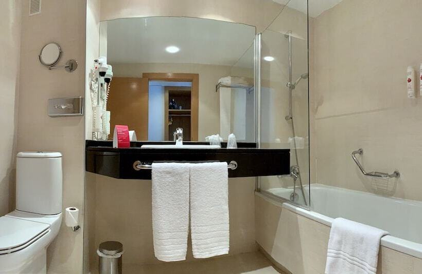 Семейный Номер, Ramada By Wyndham Valencia Almussafes