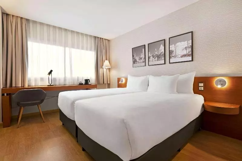 身障者適用スタンダードルーム, Ramada By Wyndham Valencia Almussafes