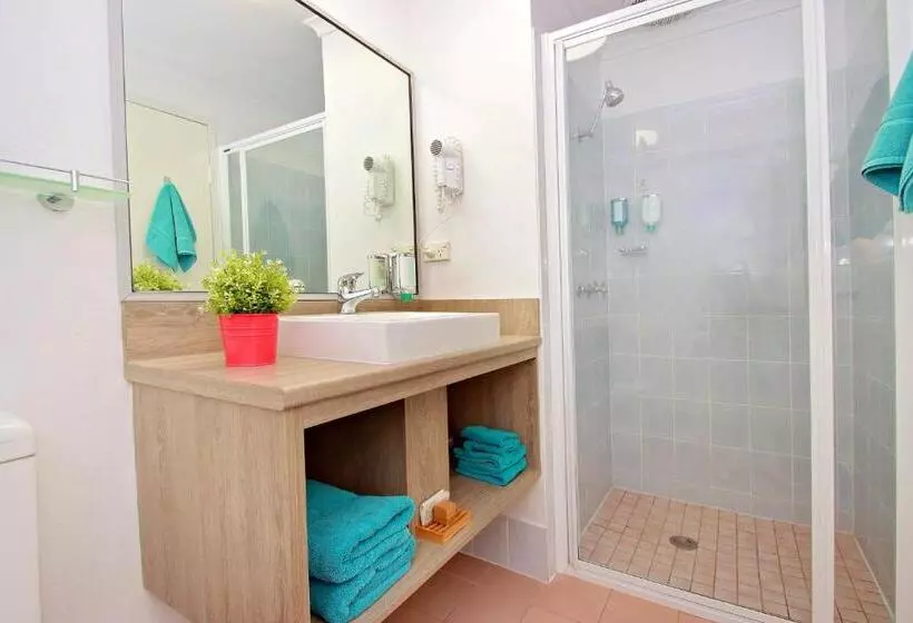 اتاق لوکس با بالکن و چشم‌انداز دریا, Sea Spray Motel   Merimbula